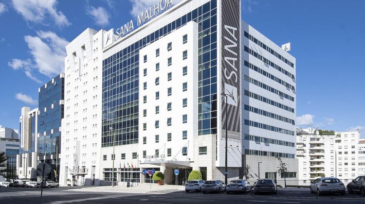 SANA Malhoa Hotel Exterior