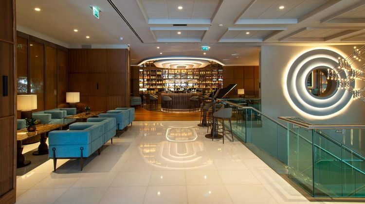SANA Malhoa Hotel Lobby