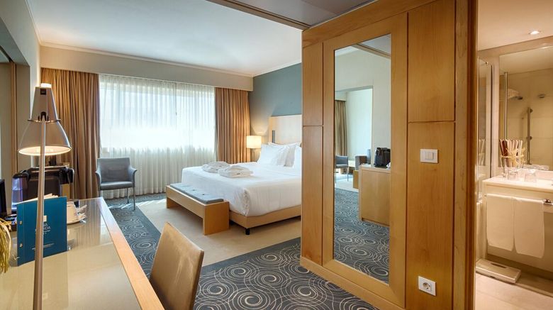 <b>SANA Malhoa Hotel Suite</b>. Images powered by <a href="https://iceportal.shijigroup.com/" title="IcePortal" target="_blank">IcePortal</a>.