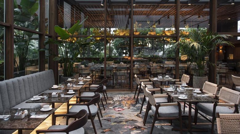 <b>SANA Malhoa Hotel Restaurant</b>. Images powered by <a href="https://iceportal.shijigroup.com/" title="IcePortal" target="_blank">IcePortal</a>.