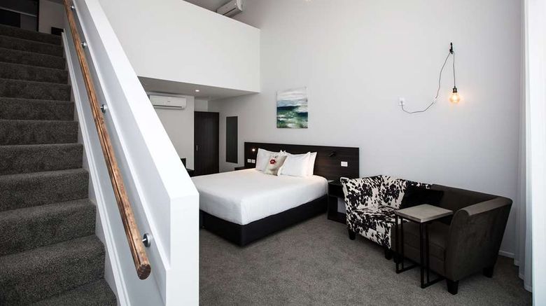 <b>The Metrotel Motel Room</b>. Images powered by <a href="https://iceportal.shijigroup.com/" title="IcePortal" target="_blank">IcePortal</a>.