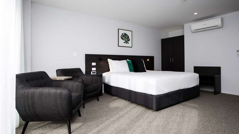 <b>The Metrotel Motel Room</b>. Images powered by <a href="https://iceportal.shijigroup.com/" title="IcePortal" target="_blank">IcePortal</a>.