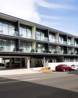 The Metrotel Motel