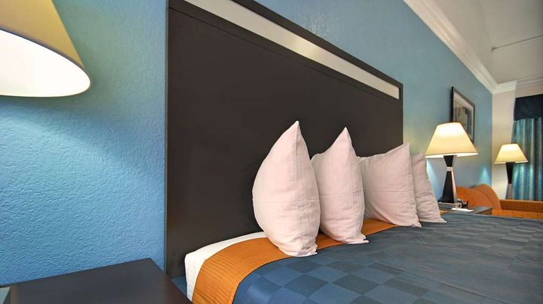 <b>America's Best Value Inn Sinton Room</b>. Images powered by <a href="https://iceportal.shijigroup.com/" title="IcePortal" target="_blank">IcePortal</a>.