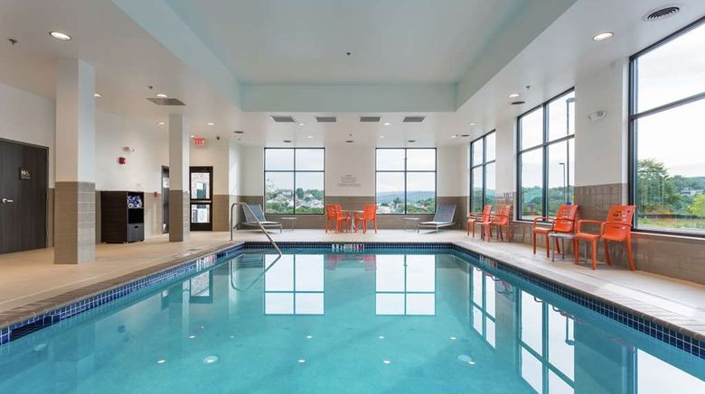 <b>Hampton Inn Cumberland Pool</b>. Images powered by <a href="https://iceportal.shijigroup.com/" title="IcePortal" target="_blank">IcePortal</a>.