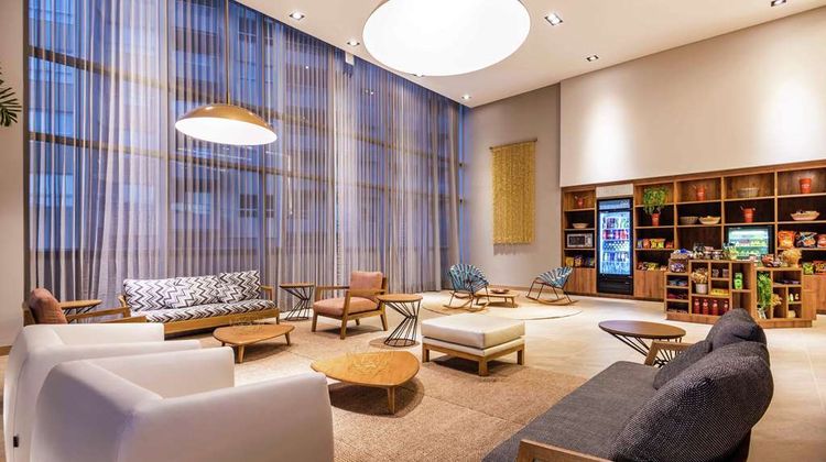 Hilton Garden Inn Santa Marta Lobby