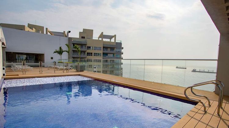 Hilton Garden Inn Santa Marta Pool