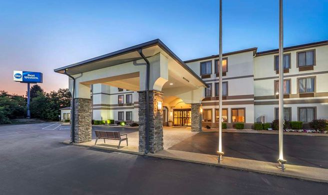 Best Western Saint Clairsville Exterior