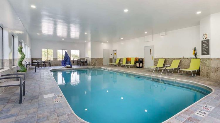 Best Western Saint Clairsville Pool