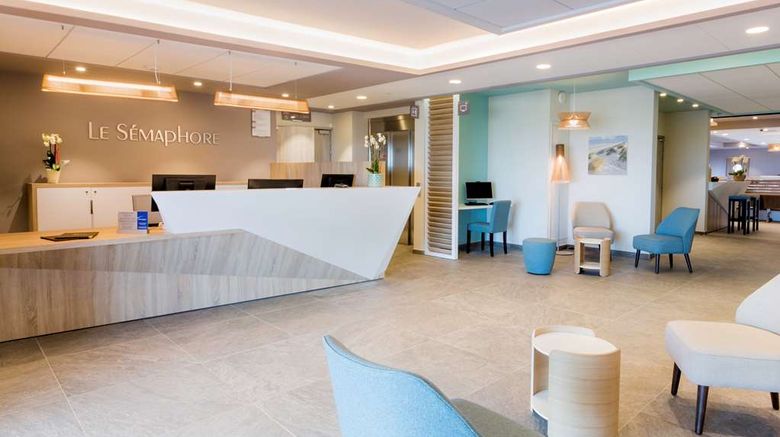 <b>Best Western Hotel Le Semaphore Lobby</b>. Images powered by <a href="https://iceportal.shijigroup.com/" title="IcePortal" target="_blank">IcePortal</a>.