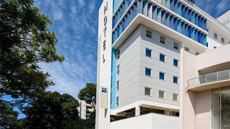 <b>Ibis Budget Foz Do Iguacu Exterior</b>. Images powered by <a href="https://iceportal.shijigroup.com/" title="IcePortal" target="_blank">IcePortal</a>.