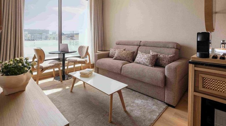 <b>SANA Executive Hotel Suite</b>. Images powered by <a href="https://iceportal.shijigroup.com/" title="IcePortal" target="_blank">IcePortal</a>.