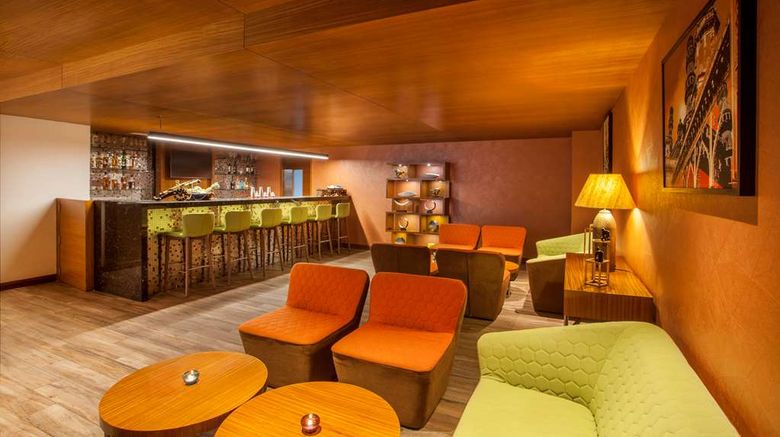 <b>Hyatt Place Hyderabad/Banjara Hills Restaurant</b>. Images powered by <a href="https://iceportal.shijigroup.com/" title="IcePortal" target="_blank">IcePortal</a>.
