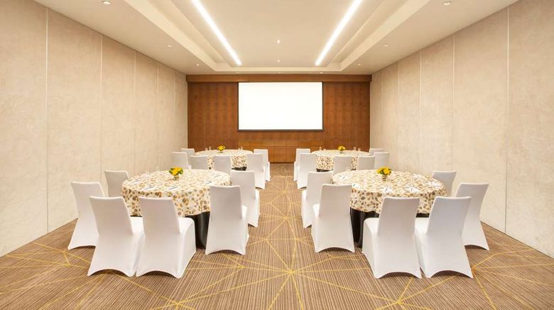 <b>Hyatt Place Hyderabad/Banjara Hills Meeting</b>. Images powered by <a href="https://iceportal.shijigroup.com/" title="IcePortal" target="_blank">IcePortal</a>.