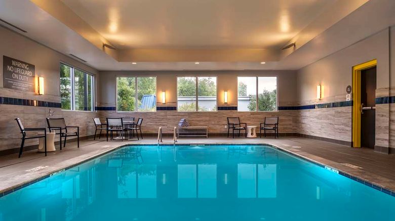 <b>GLo Best Western Asheville Tunnel Road Pool</b>. Images powered by <a href="https://iceportal.shijigroup.com/" title="IcePortal" target="_blank">IcePortal</a>.