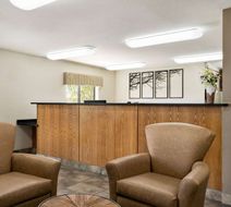 Baymont Inn & Suites Elko Lobby
