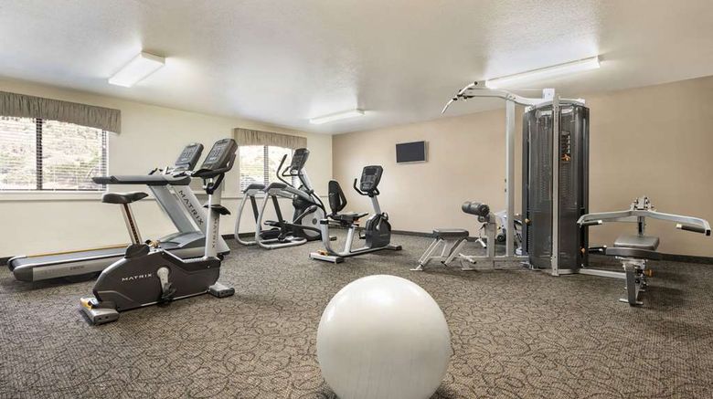 <b>Baymont Inn & Suites Elko Health</b>. Images powered by <a href="https://iceportal.shijigroup.com/" title="IcePortal" target="_blank">IcePortal</a>.