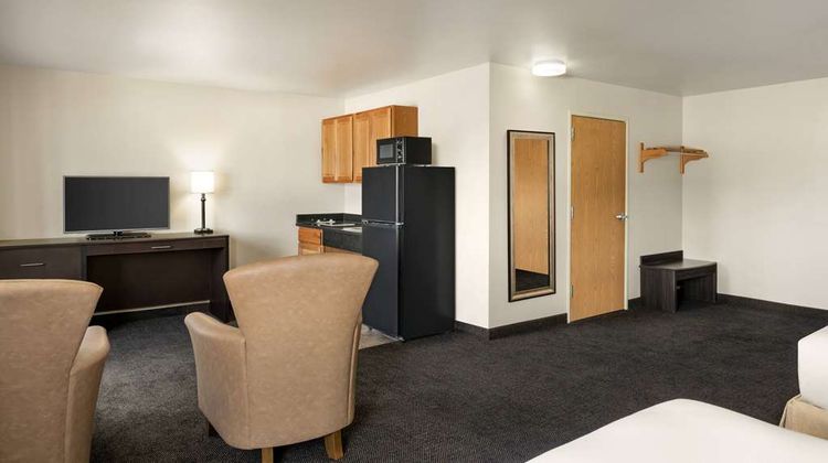 Baymont Inn & Suites Elko Room