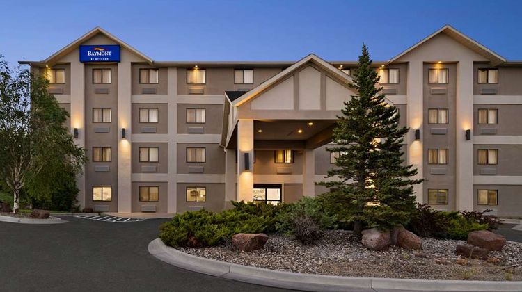 Baymont Inn & Suites Elko Exterior
