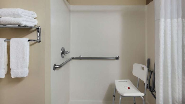 <b>Baymont Inn & Stes Belleville Airport Room</b>. Images powered by <a href="https://iceportal.shijigroup.com/" title="IcePortal" target="_blank">IcePortal</a>.