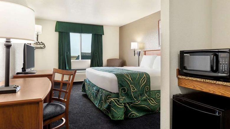 <b>Travelodge by Wyndham North Platte Room</b>. Images powered by <a href="https://iceportal.shijigroup.com/" title="IcePortal" target="_blank">IcePortal</a>.