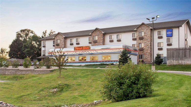Baymont Inn  and  Suites Glenwood Exterior. Images powered by <a href="https://iceportal.shijigroup.com" target="_blank" rel="noopener">Ice Portal</a>.
