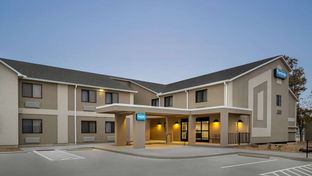 Travelodge by Wyndham Dexter