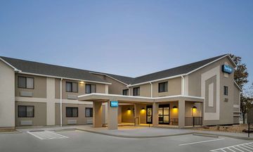 Travelodge by Wyndham Dexter