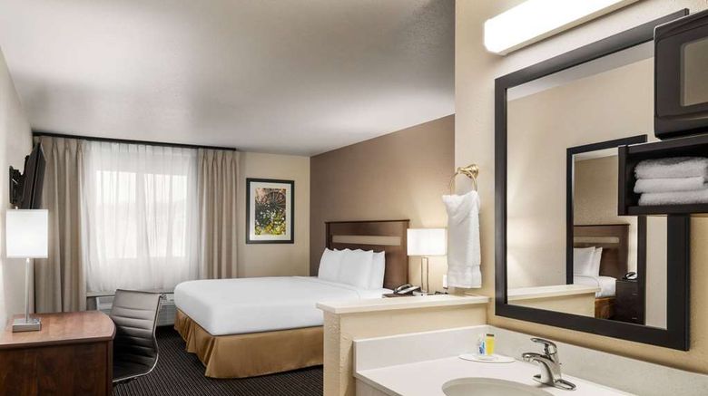 <b>Travelodge by Wyndham Dexter Room</b>. Images powered by <a href="https://iceportal.shijigroup.com/" title="IcePortal" target="_blank">IcePortal</a>.