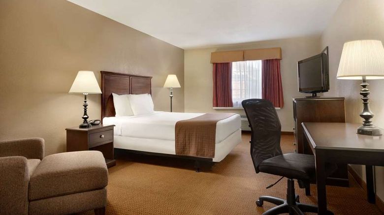 <b>Baymont Kansas City Room</b>. Images powered by <a href="https://iceportal.shijigroup.com/" title="IcePortal" target="_blank">IcePortal</a>.