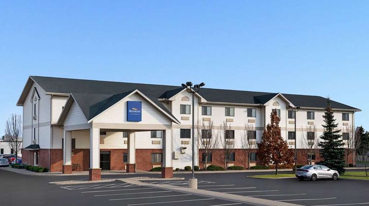 Baymont Inn & Suites Buffalo Exterior