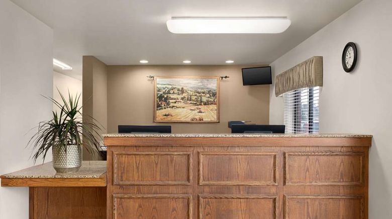 <b>Baymont Inn & Suites Buffalo Lobby</b>. Images powered by <a href="https://iceportal.shijigroup.com/" title="IcePortal" target="_blank">IcePortal</a>.