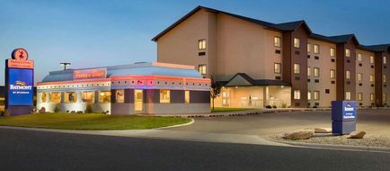 Baymont Inn & Suites Glendive Exterior