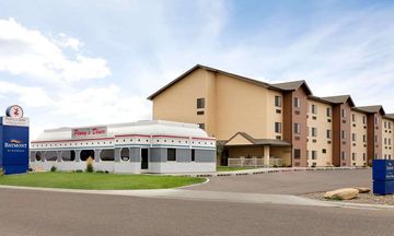 Baymont Inn & Suites Glendive