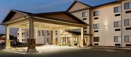 Baymont by Wyndham Wellington Exterior