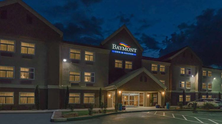 Baymont Inn & Suites Albuquerque Arpt Exterior