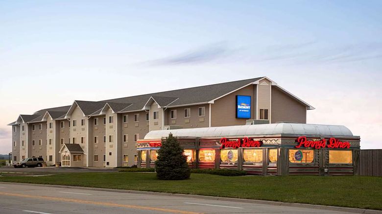 <b>Baymont Inn & Suites Fremont Restaurant</b>. Images powered by <a href="https://iceportal.shijigroup.com/" title="IcePortal" target="_blank">IcePortal</a>.
