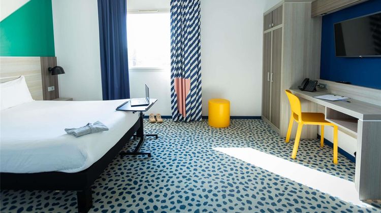 Ibis Styles Marseille Room