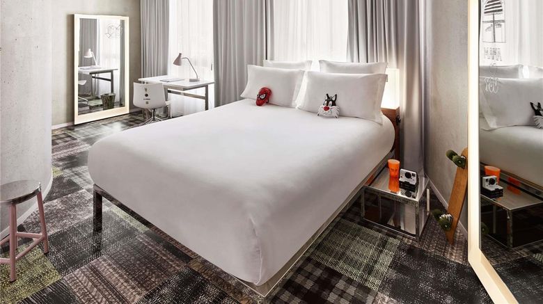 <b>Mama Shelter Marseille Room</b>. Images powered by <a href="https://iceportal.shijigroup.com/" title="IcePortal" target="_blank">IcePortal</a>.
