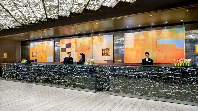 <b>The Kowloon Hotel Lobby</b>. Images powered by <a href="https://iceportal.shijigroup.com/" title="IcePortal" target="_blank">IcePortal</a>.