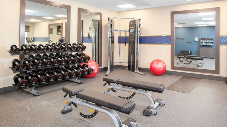 Hampton Inn & Suites Chicago-Burr Ridge Health