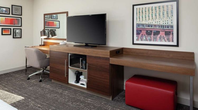 Hampton Inn & Suites Chicago-Burr Ridge Room