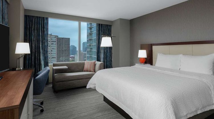 Hampton Inn Chicago McCormick Place Room