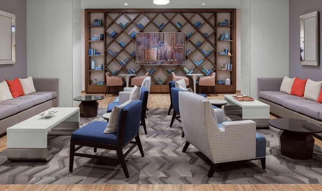 Hampton Inn Chicago McCormick Place Lobby