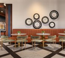 Hampton Inn Chicago McCormick Place Lobby