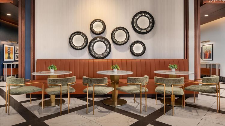 Hampton Inn Chicago McCormick Place Lobby
