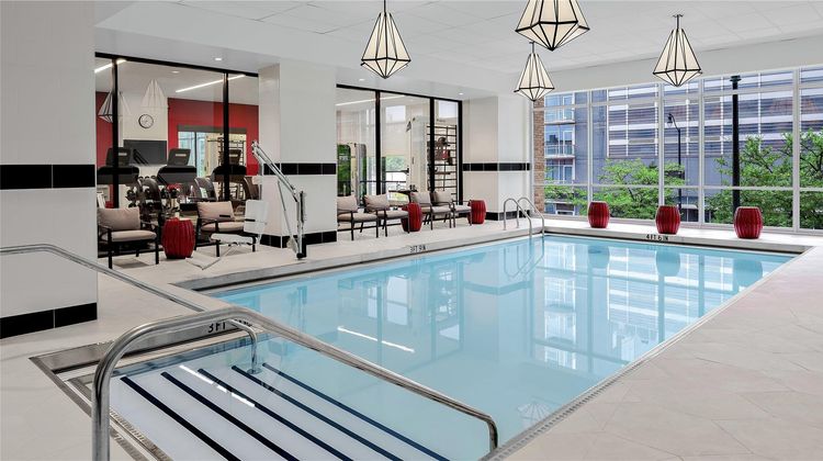 Hilton Garden Inn McCormick Place Pool