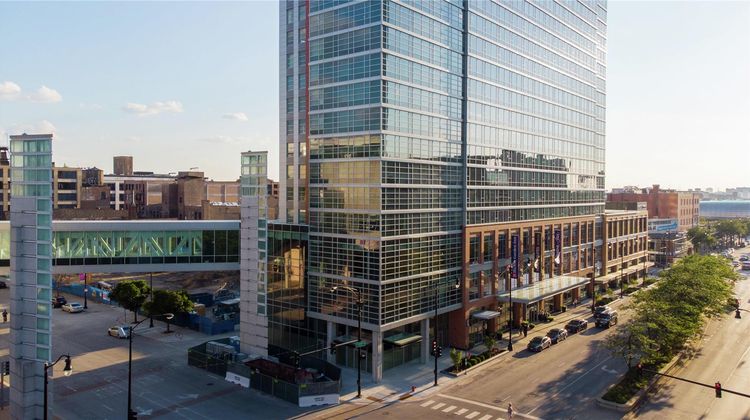 Hilton Garden Inn McCormick Place Exterior