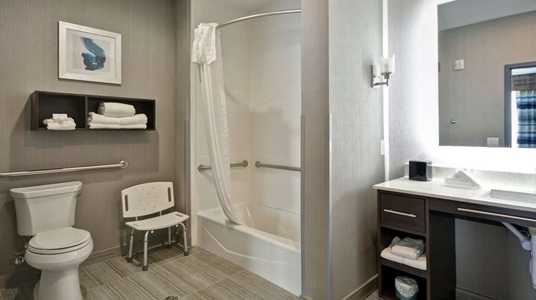<b>Homewood Suites Conroe Room</b>. Images powered by <a href="https://iceportal.shijigroup.com/" title="IcePortal" target="_blank">IcePortal</a>.