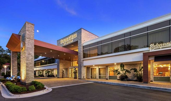 The Kingsley Bloomfield Hills - a DoubleTree Exterior